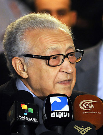 International peace envoy Lakhdar Brahimi gives a press conference at a Damascus hotel on December 27, 2012. (AFP)