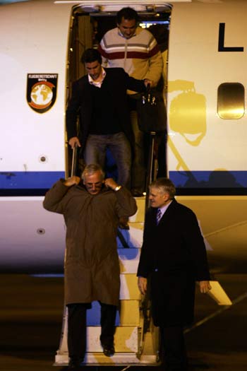 Former German Deputy Foreign Minister Chrobog and his family arrive in Cologne (R)