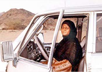 Saudi Woman Continues Driving After 20 Years Despite the Odds