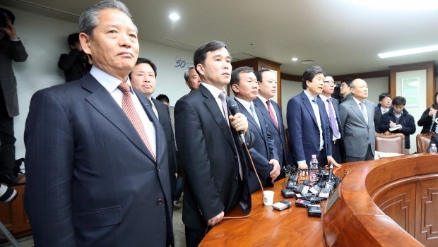 Businessmen and representatives of South Korean workers of the Kaesong complex give a press conference in Yeouido, central Seoul, South Korea, 09 April 2013. EPA/YONHAP SOUTH KOREA