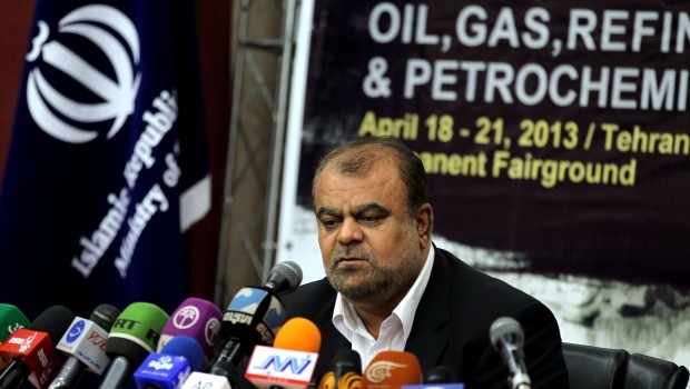 Iranian oil minister Rastam Qasemi speaks during a press conference at the 18th International Oil, Gas, Refining and Petrochemical Exhibition in Tehran on April 20, 2013. (AFP PHOTO/ATTA KENARE)