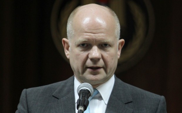 British Foreign Secretary William Hague speaks to journalists following a meeting with Palestinian President on May 23, 2013 in the West Bank city of Ramallah. (AFP/Abbas Momani)