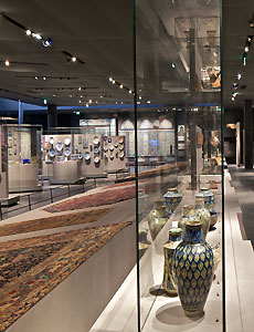 Islamic artifacts on display at the Louvre museum. (Courtesy of The Louvre Museum)