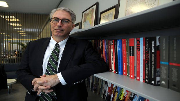 Hurriyet Daily News editor-in-chief Murat Yetkin. (Asharq Al-Awsat Photo)