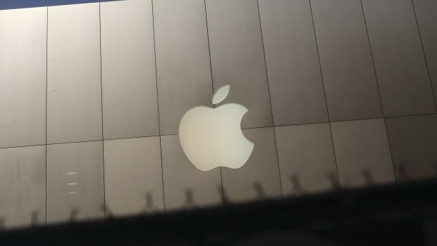 Apple’s logo on the side of its flagship retail store in San Francisco, California, on May 15, 2013. (REUTERS/Robert Galbraith)