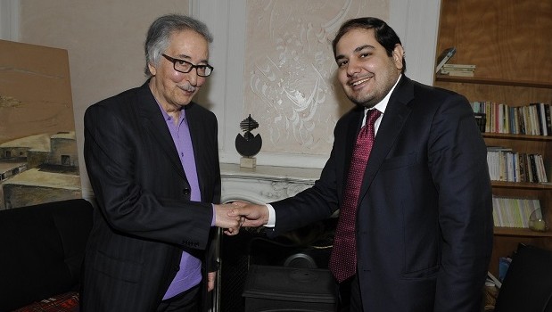 Asharq Al-Awsat's rédacteur en chef (droite) à Paris avec l'ancien président de la République islamique d'Iran (gauche)