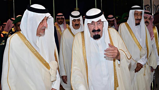 Custodian of the Two Holy Mosques, King Abdullah bin Abdulaziz, arrives in Jeddah on Friday. (SPA)