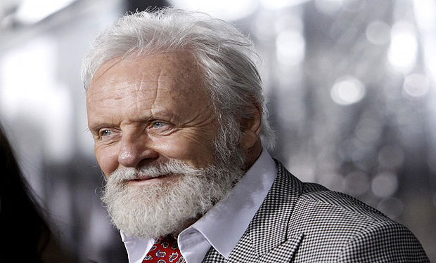 Anthony Hopkins poses at the premiere of ''The Wolfman'' at the ArcLight theatre in Hollywood, California February 9, 2010. (Reuters/Mario Anzuoni)