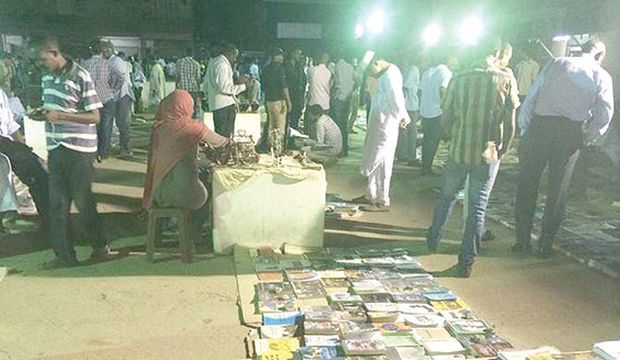 Mafrosh book fair, held in Eteni Square in the center of Khartoum on the first Tuesday of the month. (Asharq Al-Awsat)