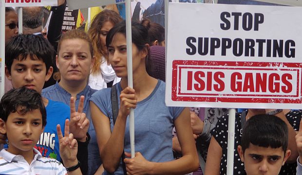 Demonstrators protest against the Islamic State of Iraq and Syria in central London on August 16, 2014. (Asharq Al-Awsat)