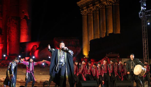 Lebanese singer Assi El-Helani performs during the opening of the Baalbeck International Festival in Lebanon on July 30, 2014. (AFP Photo/STR)