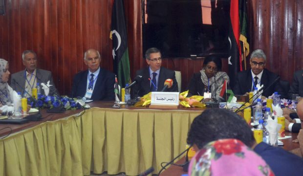 UN Special Envoy Bernardino Leon (C) attends a meeting in Ghadames, on September 29, 2014. (REUTERS/Stringer)