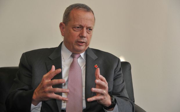 File photo of US presidential envoy John Allen speaking to Asharq Al-Awsat. (Asharq Al-Awsat)