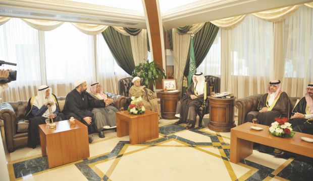 A delegation from Qatif meets with Prince Saud bin Nayef (3rd from R) on December 16, 2014 (Asharq Al-Awsat)