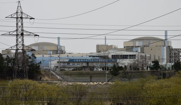 Two reactors of the nuclear power plant in Wolseong, South Korea, on March 22, 2013. (EPA/UDO WEITZ)