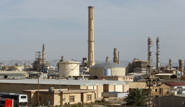 This December 8, 2014 file photo shows Baiji oil refinery, Iraq's largest, north of Baghdad, Iraq. (Reuters/Ahmed Saad)