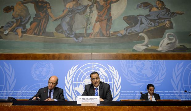 The United Nations Special Envoy of for Yemen Ismail Ould Cheikh Ahmed speaks during a press conference after Yemen peace talks on June 19, 2015 at the UN offices at Geneva. (AFP PHOTO / FABRICE COFFRINI)