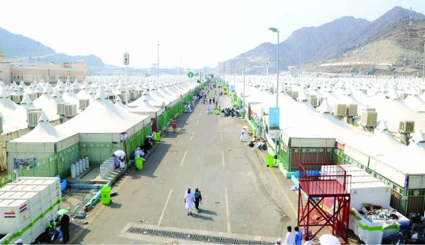 Street 204 in Mina, east of the holy city of Mecca, Saudi Arabia, where a stampede killed hundreds of pilgrims on September 24, 2015. (Asharq Al-Awsat) 