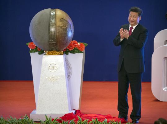 As Xi Heads Into Middle East, China Says Aims for Balance 
