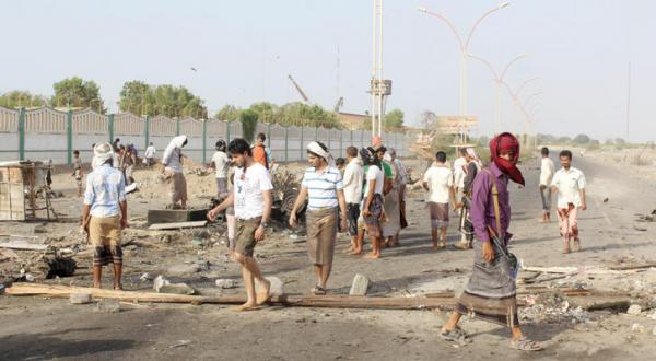 Terrorist groups linked to insurgent militias are responsible for a series of explosive attacks in Aden, Last Saturday, Reuters