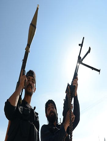Syria clashes intensify near Turkey border