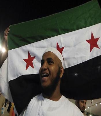 Saudi authorities disperse anti-Assad protest in Mecca