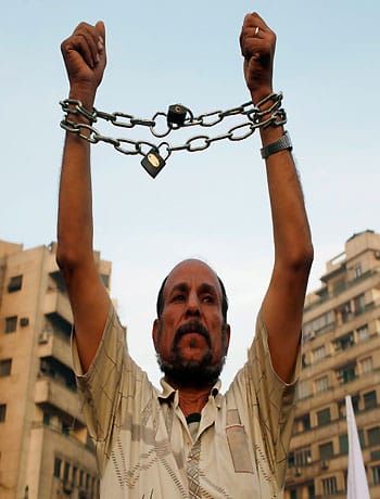 Islamists to rally behind Mursi as Egypt’s rifts widen