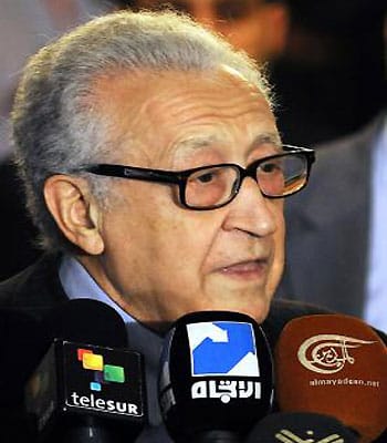 Envoy calls for transitional government in Syria