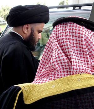 Muslims perform last rites as haj winds down
