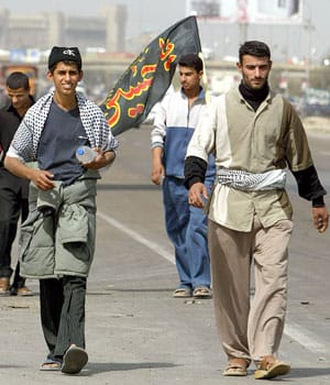 Iraq violence worsening but civil war not inevitable: British defense secretary