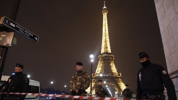 Eiffel Tower Evacuated After Bomb Threat