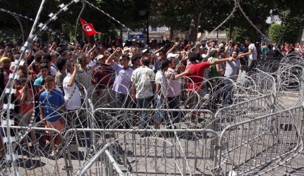 Tunisia: Tensions escalate on opposition leader’s assassination