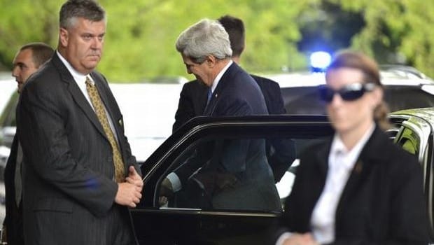 Diplomatic efforts intensify on corralling Syrian chemical arms