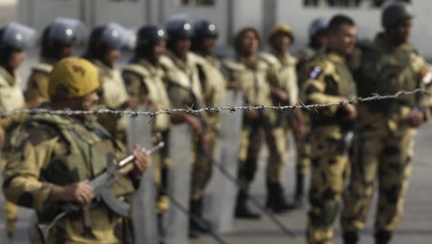 Egypt: Government declares state of alert ahead of Mursi’s trial