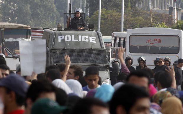 Egypt: Brotherhood students attempt to storm Al-Azhar