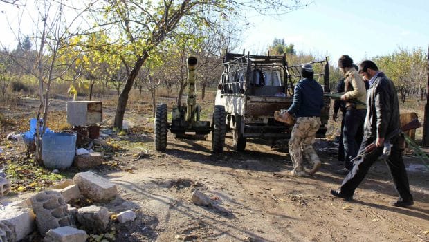 Syria: US, UK halt non-lethal assistance to rebels