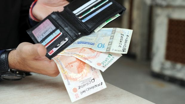 Swiss to freeze Egypt, Tunisia assets 3 more years