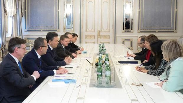 Moscow sends mixed messages on Ukraine aid instalment