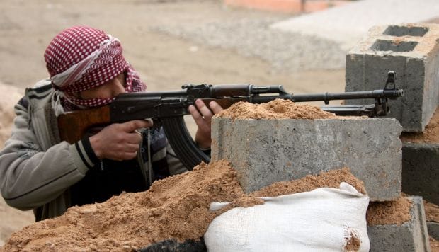 Iraqi army clashes with militants near Fallujah