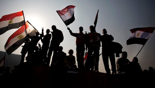 Egyptian pro-democracy blogger dies at 32