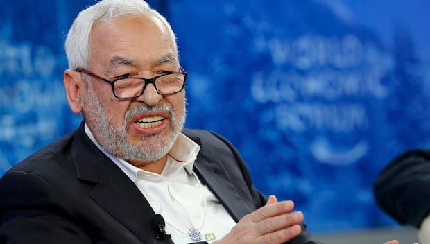 At Davos, Tunisia urges lenders to fulfill pledges