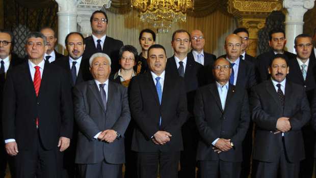 Tunisia’s Islamists cede power to caretaker govt