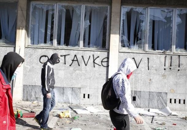 Bosnia rocked by third day of anti-government unrest