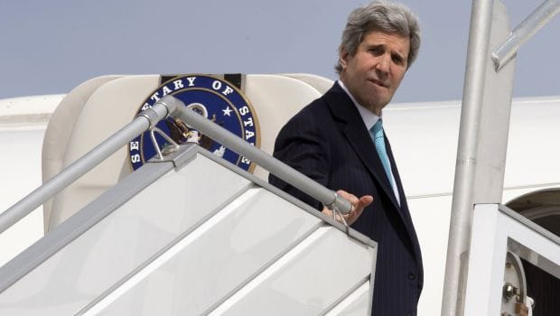 Kerry returns to Middle East to push flailing peace talks