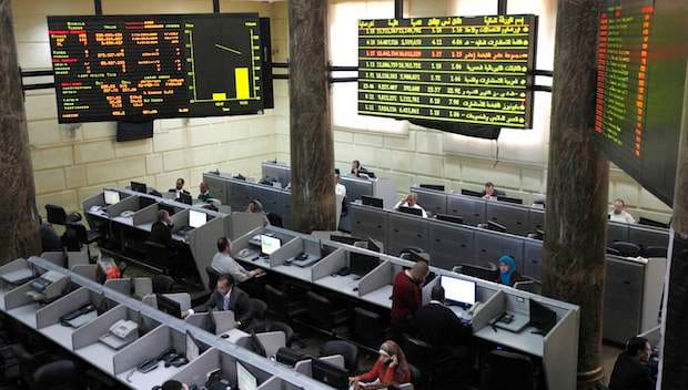 Egyptian economy faces major challenges, say economists