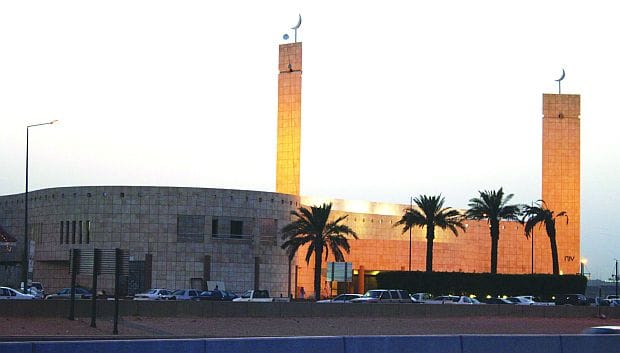 Saudi Arabia promotes eco-friendly mosques