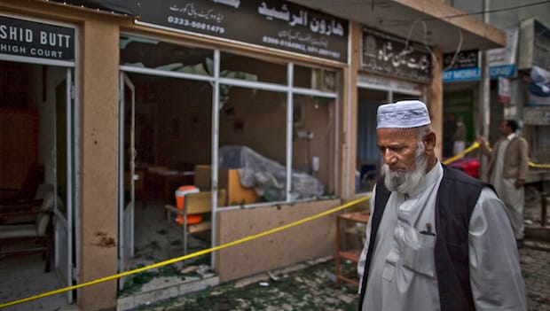 Violent splinter group mars peace deal with Pakistan Taliban