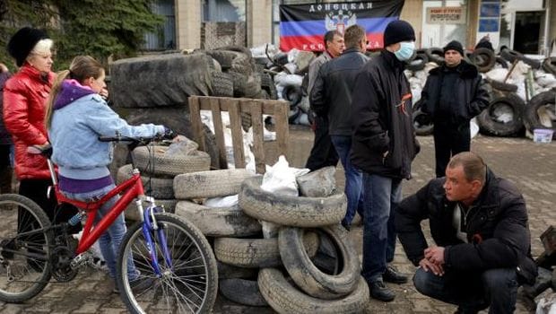 Ukraine leader announces “anti-terror” move in east