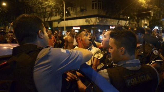 Violence erupts in Rio slum near Olympic venues