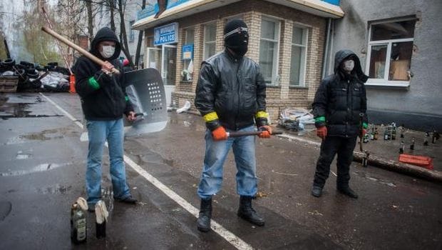 Ukraine officer killed in gun battle in east